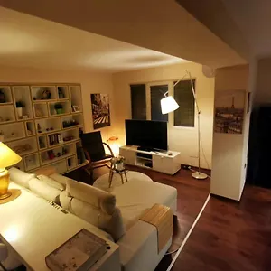 https://the-cozy-flat.albaniahotels.org