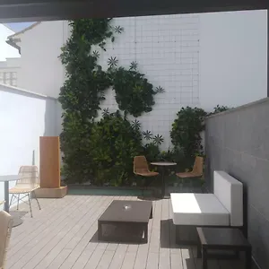 https://apartamentos-ardales-premium.es-andalucia.com